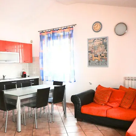 P007 - Porto Recanati, Ampio Trilocale Con Parcheggio, Vicino Al Mare 포르토레카나티