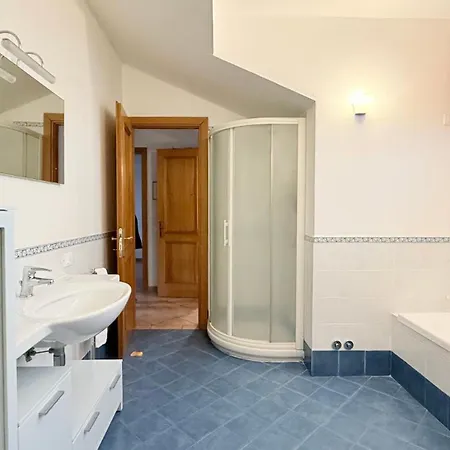 P007 - Porto Recanati, Ampio Trilocale Con Parcheggio, Vicino Al Mare 아파트 *