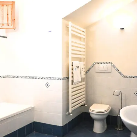 P007 - Porto Recanati, Ampio Trilocale Con Parcheggio, Vicino Al Mare 아파트 *